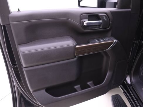 Used 2022 Chevrolet Silverado 2500 LT w/ Convenience Package image 8