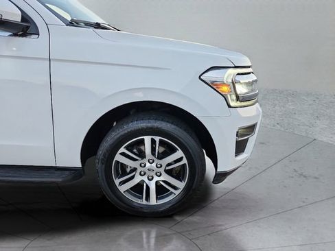 Used 2024 Ford Expedition Max Limited image 31