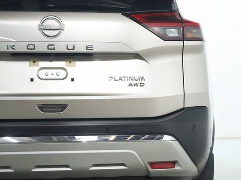 Used 2022 Nissan Rogue Platinum w/ Head-Up Display Package image 47