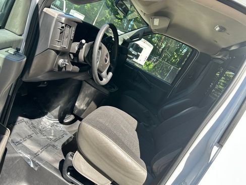 Used 2024 GMC Savana 2500 w/ Driver Convenience Package RWD image 17