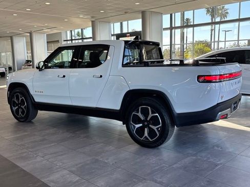 Used 2022 Rivian R1T Adventure image 4