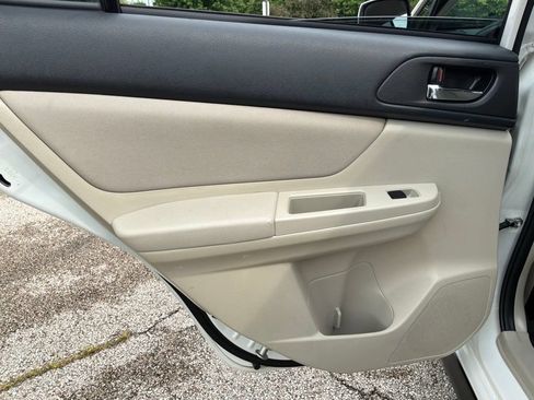 Used 2014 Subaru Crosstrek 2.0i Premium AWD/4WD image 23