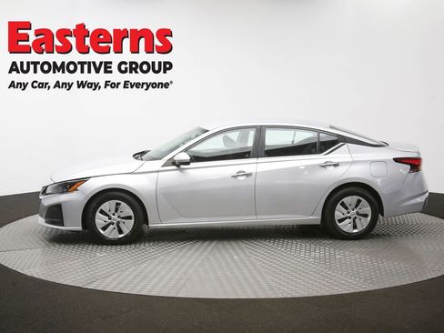 Used 2023 Nissan Altima 2.5 S FWD image 55