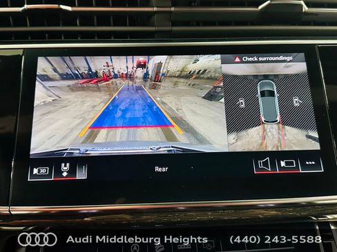 Certified 2025 Audi Q7 2.0T Premium Plus w/ Convenience Plus Package AWD/4WD image 15