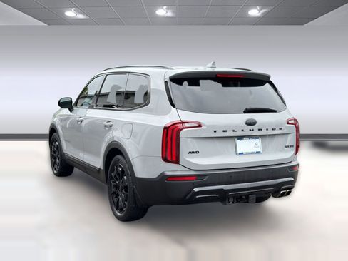 Used 2021 Kia Telluride SX w/ SX Prestige Package AWD/4WD image 3