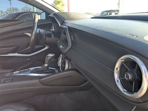 Used 2016 Chevrolet Camaro SS image 28