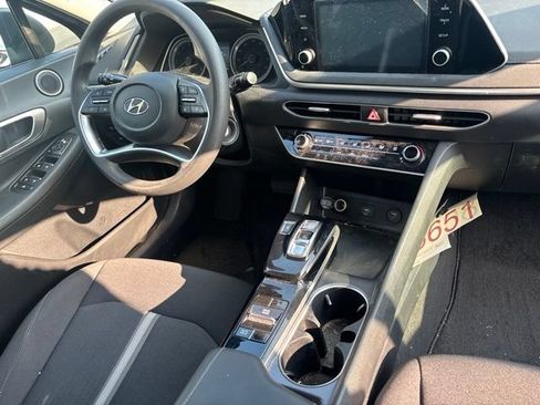 Used 2022 Hyundai Sonata SE FWD image 11