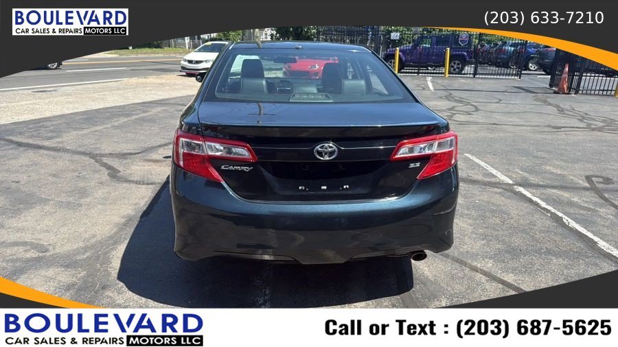 Used 2012 Toyota Camry SE FWD image 6