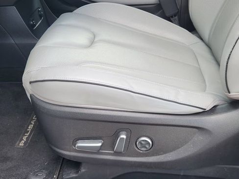 Used 2023 Hyundai Palisade SEL w/ Premium Package FWD image 25
