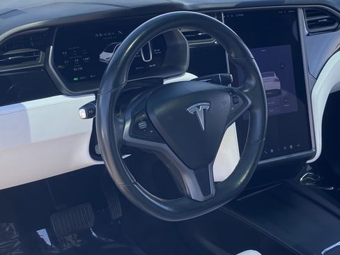 Used 2020 Tesla Model X Long Range AWD/4WD image 20