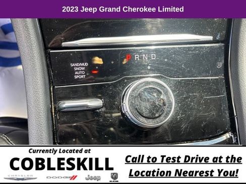 Used 2023 Jeep Grand Cherokee Limited w/ Trailer Tow Prep Group (B) AWD/4WD image 19