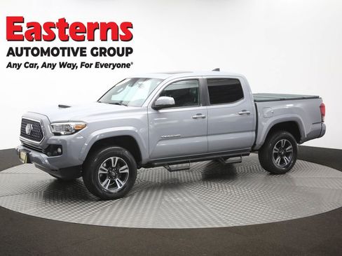 Used 2018 Toyota Tacoma TRD Sport AWD/4WD image 60