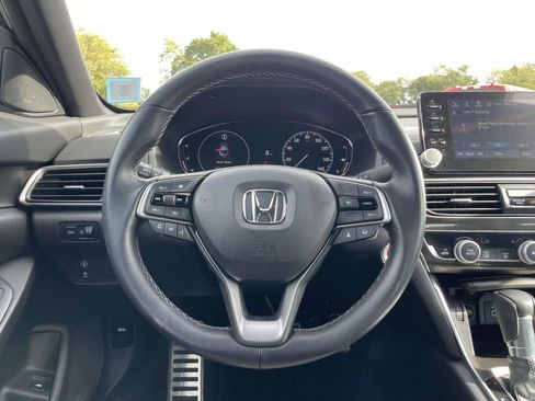Used 2022 Honda Accord Sport image 18