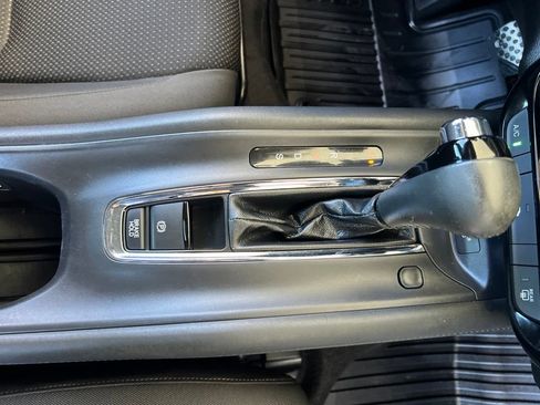 Used 2019 Honda HR-V Sport image 22