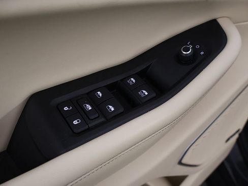 Used 2021 Jeep Grand Cherokee L Limited AWD/4WD image 44