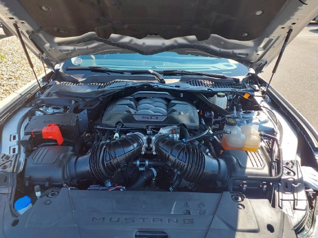 Used 2025 Ford Mustang GT Premium RWD image 14