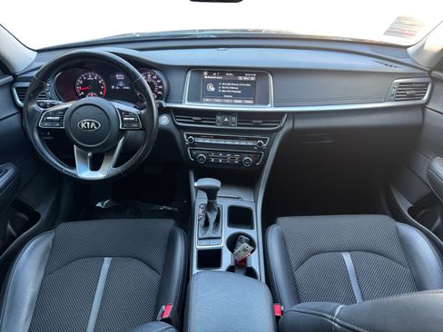 Used 2019 Kia Optima S FWD image 10
