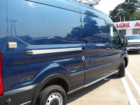 Used 2020 Ford Transit 250 Medium Roof RWD image 15