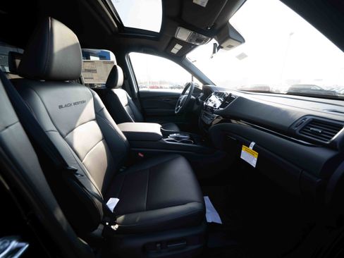 New 2026 Honda Ridgeline Black Edition image 26