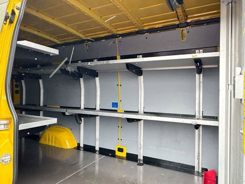 Used 2021 Mercedes-Benz Sprinter 2500 image 10