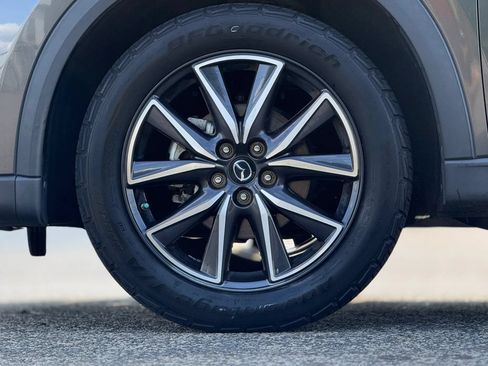 Used 2018 MAZDA CX-5 Touring w/ Preferred Equipment Package FWD image 31