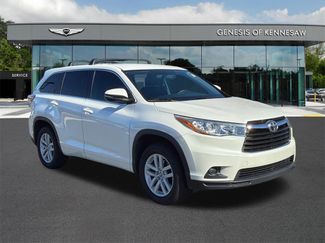 Used 2016 Toyota Highlander LE video 1