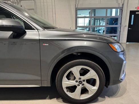 Used 2023 Audi Q5 2.0T Premium Plus w/ Premium Plus Package AWD/4WD image 9