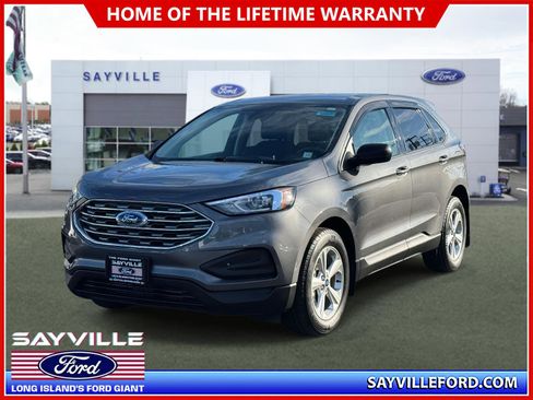 Used 2022 Ford Edge SE image 1