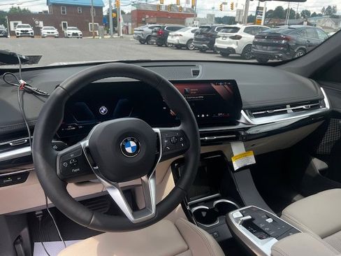 New 2025 BMW X1 xDrive28i w/ Convenience Package image 11