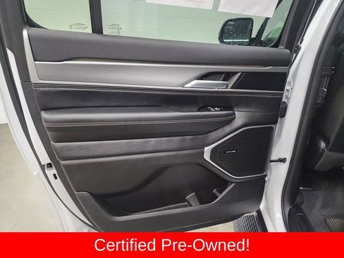 Certified 2026 Jeep Grand Wagoneer L Limited w/ 8-Passenger Seating Package AWD/4WD image 23