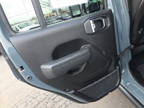 Used 2025 Jeep Wrangler Unlimited Rubicon 4xe w/ Convenience Group image 38