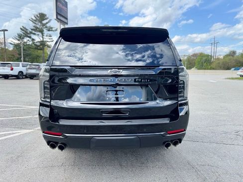 Certified 2026 Chevrolet Suburban Z71 w/ Comfort Package AWD/4WD image 6