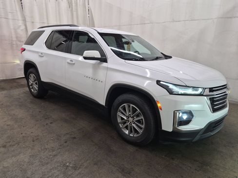 Used 2023 Chevrolet Traverse LT w/ LPO, Cargo Package AWD/4WD image 6