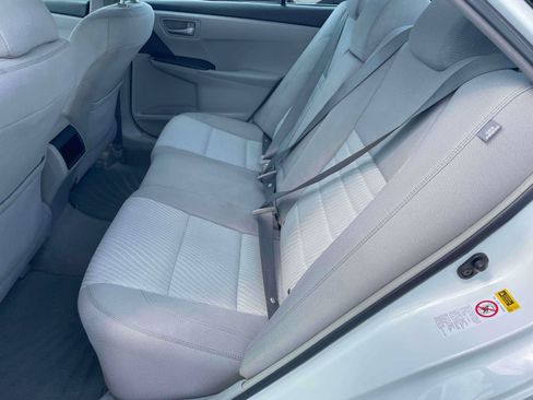 Used 2017 Toyota Camry LE FWD image 15