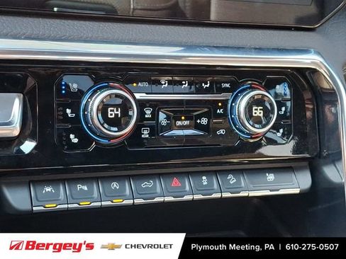 Certified 2023 GMC Sierra 1500 Denali w/ Technology Package AWD/4WD image 17