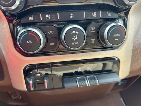 Used 2019 RAM 1500 Laramie image 17