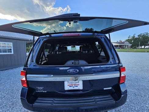 Used 2017 Ford Expedition Limited w/ Equipment Group 301A RWD image 24