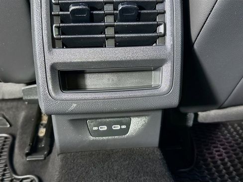 Used 2022 Volkswagen GTI SE image 27