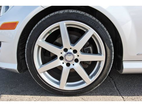 Used 2014 Mercedes-Benz C 250 Sedan image 31