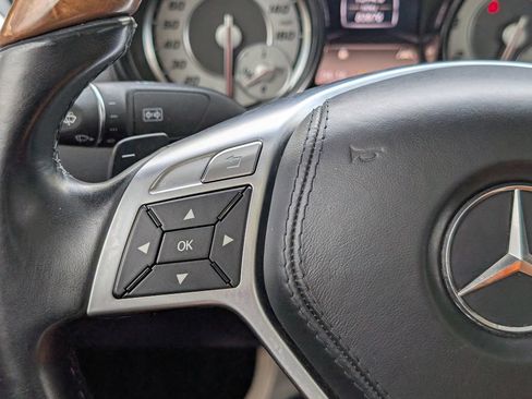 Used 2013 Mercedes-Benz SL 550 image 28
