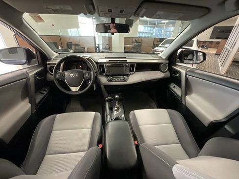 Used 2014 Toyota RAV4 XLE image 8