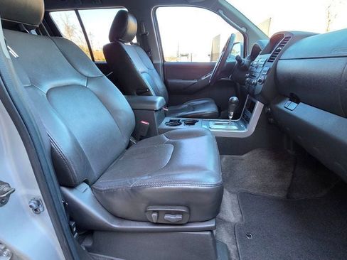 Used 2012 Nissan Pathfinder Silver image 36