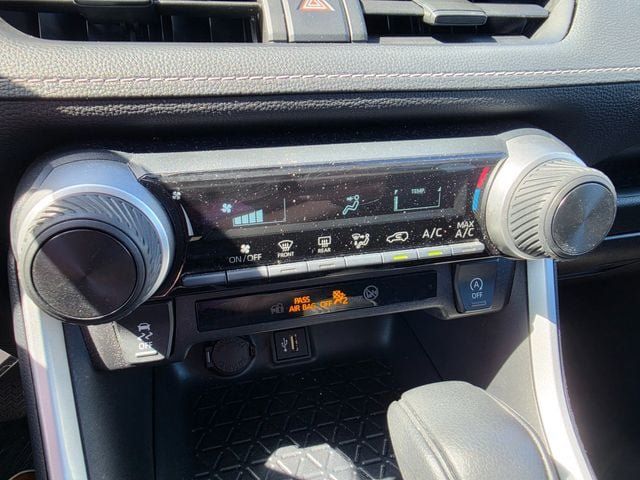 Used 2025 Toyota RAV4 LE FWD image 6