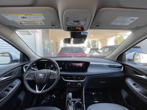 Used 2025 Buick Encore GX Preferred image 33