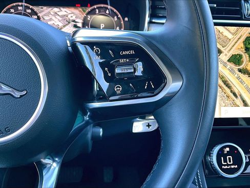 Used 2025 Jaguar F-PACE R-Dynamic S image 24