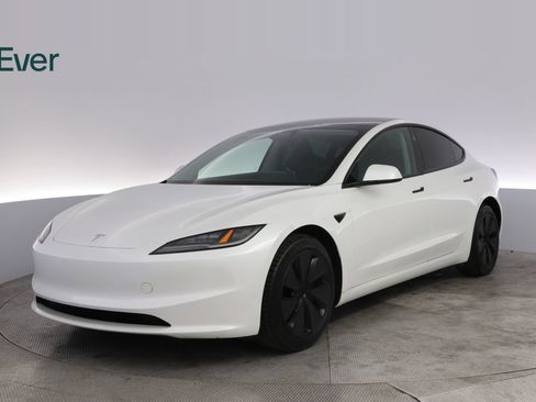 Used 2025 Tesla Model 3 Long Range AWD/4WD image 2