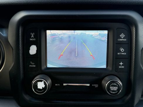 Used 2019 Jeep Wrangler Unlimited Sport S image 16