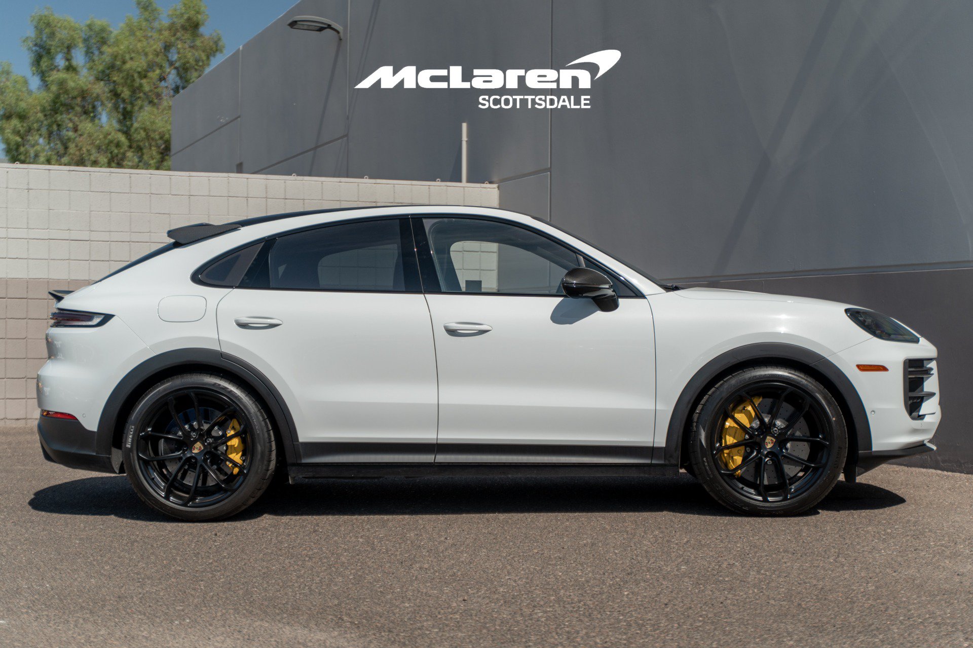 Used 2024 Porsche Cayenne Turbo GT AWD/4WD image 8