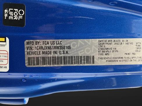 Used 2024 Jeep Wrangler Unlimited image 39