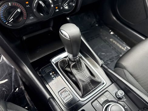 Used 2018 MAZDA MAZDA3 Sport image 21